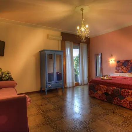 فندق مبيت وإفطار Arte Nel Centro 3*